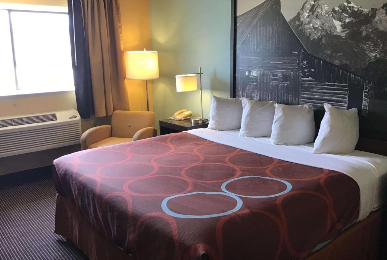 Super 8 By Wyndham Casper East/Evansville Экстерьер фото