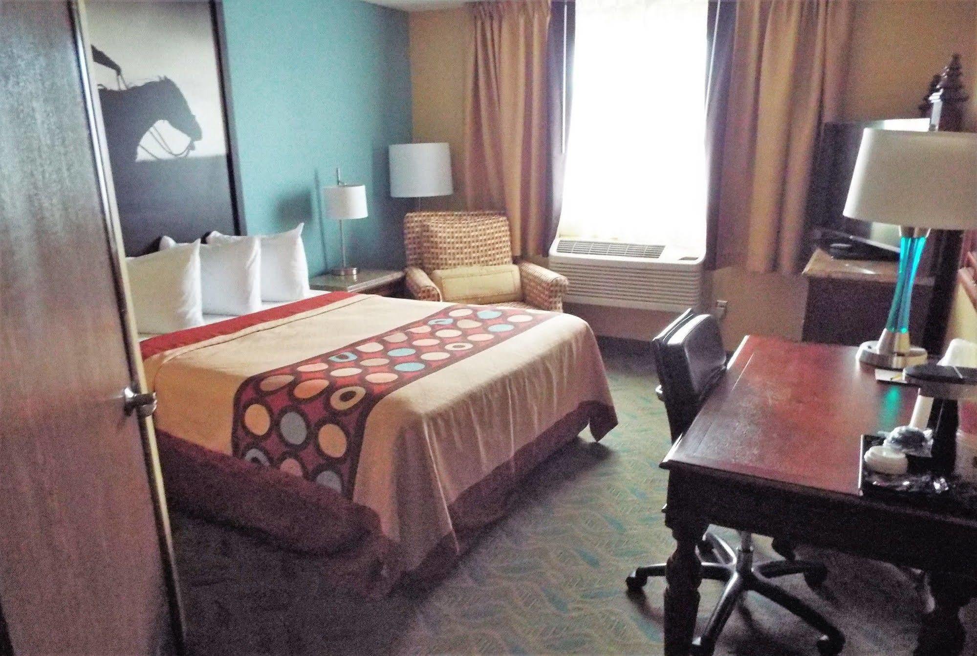Super 8 By Wyndham Casper East/Evansville Экстерьер фото