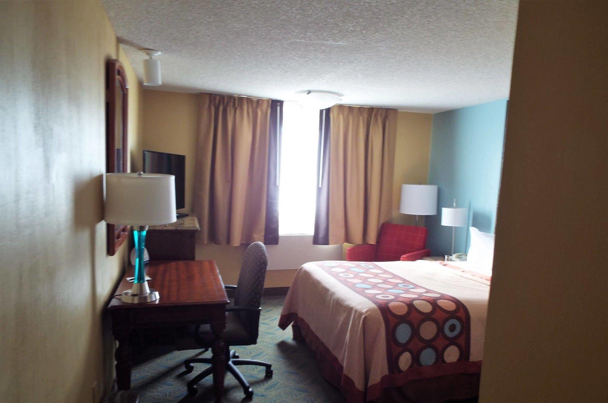 Super 8 By Wyndham Casper East/Evansville Экстерьер фото