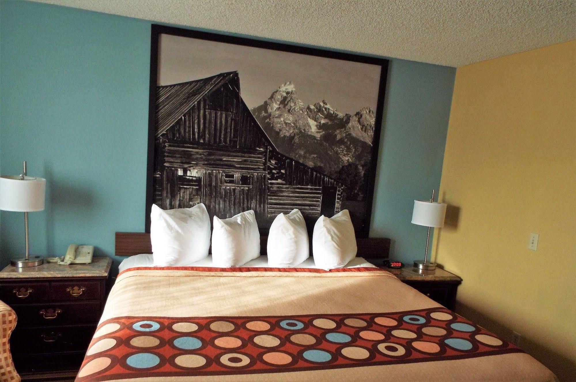 Super 8 By Wyndham Casper East/Evansville Экстерьер фото