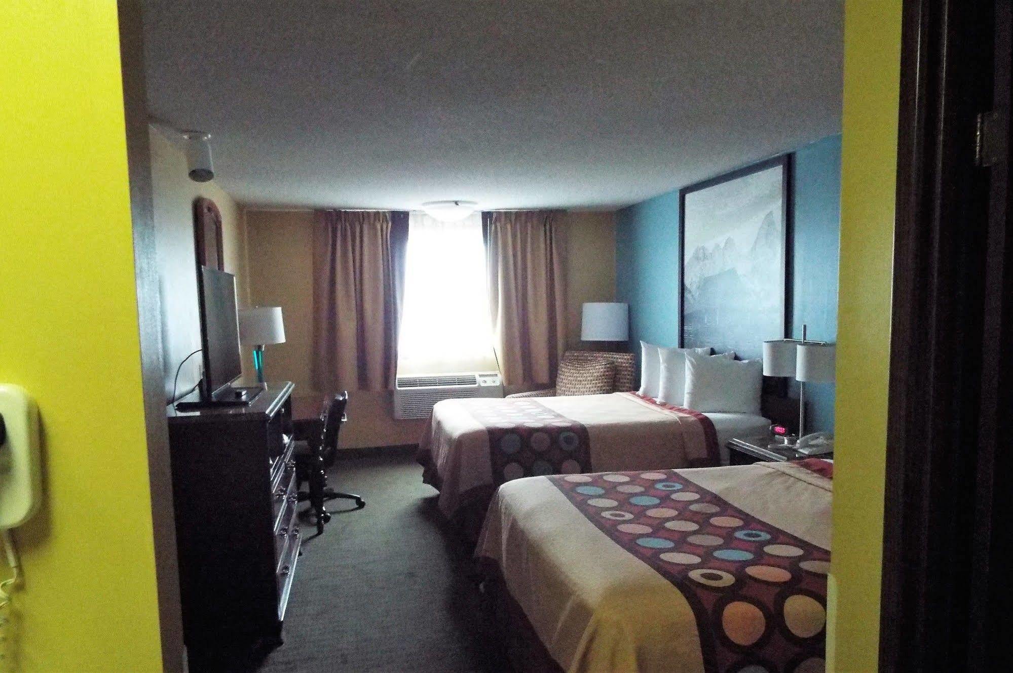 Super 8 By Wyndham Casper East/Evansville Экстерьер фото
